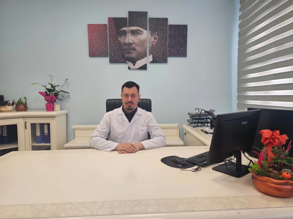 Yeni başhekim yardımcısı görevine başladı