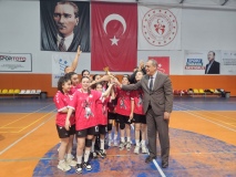 Yıldız Kızlar Hentbol Müsabakaları Tamamlandı