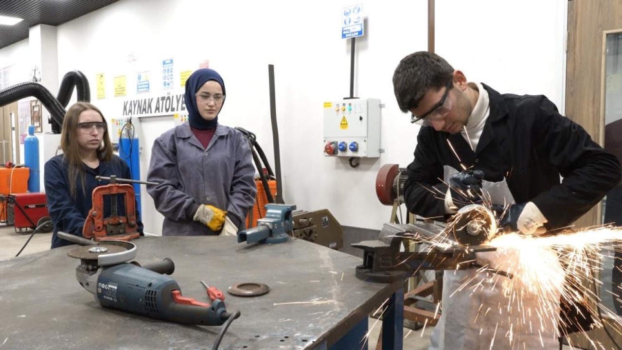 YÖK’ten Staj Reformu: Staj Süresi Uzayacak Mı?