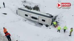 Yolcu otobüsü şarampole devrildi: Ortalık ana baba gününe döndü