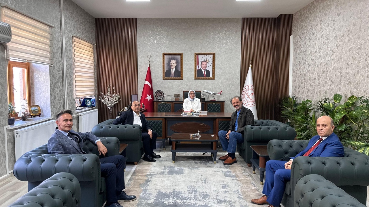 Yücel Arzen’den Niğde İl Millî Eğitim Müdürü Elif Özbek’e Ziyaret