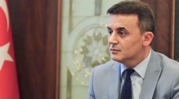 Yüksel Kocaman’ın eşi Ayça Dursun kimdir? Ünlü bürokratın aile hayatı ve biyografisi.