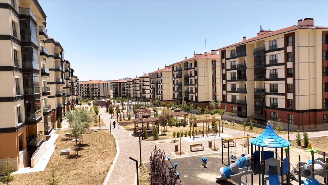 Yüzyılın Konut Projesi’nde kura heyecanı sürüyor